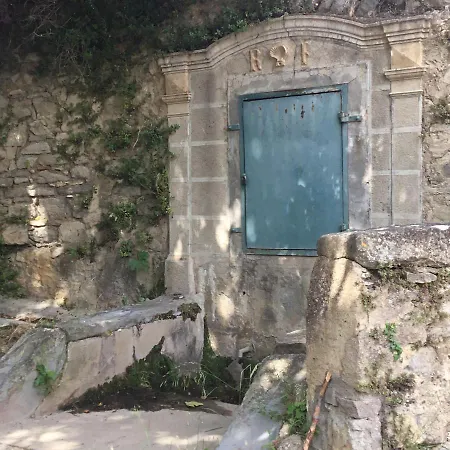 Chez Elia, Pour Les Amoureux Des Vieilles Pierres Feriehus Cesseras