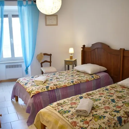 Chez Elia, Pour Les Amoureux Des Vieilles Pierres Cesseras