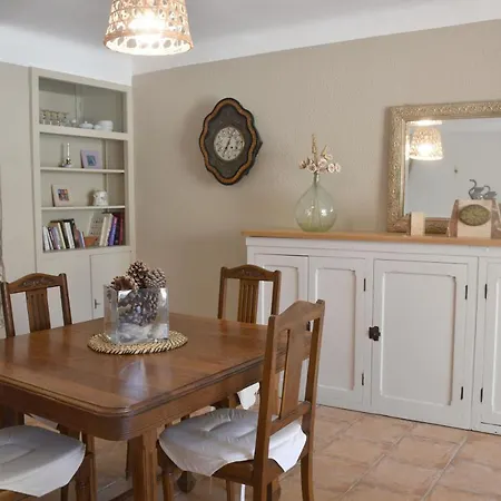 Chez Elia, Pour Les Amoureux Des Vieilles Pierres Cesseras