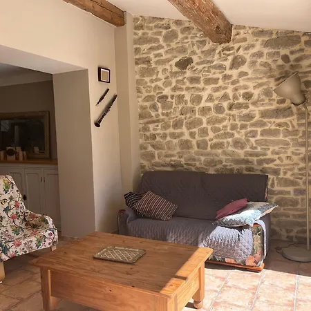 Chez Elia, Pour Les Amoureux Des Vieilles Pierres Feriehus Cesseras