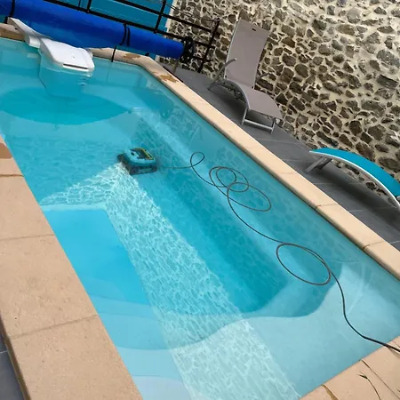 Chez Elia, Pour Les Amoureux Des Vieilles Pierres *