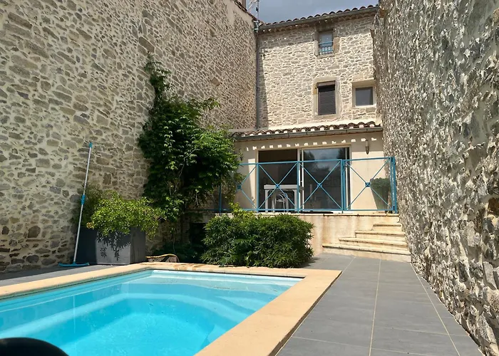 Chez Elia, Pour Les Amoureux Des Vieilles Pierres Cesseras